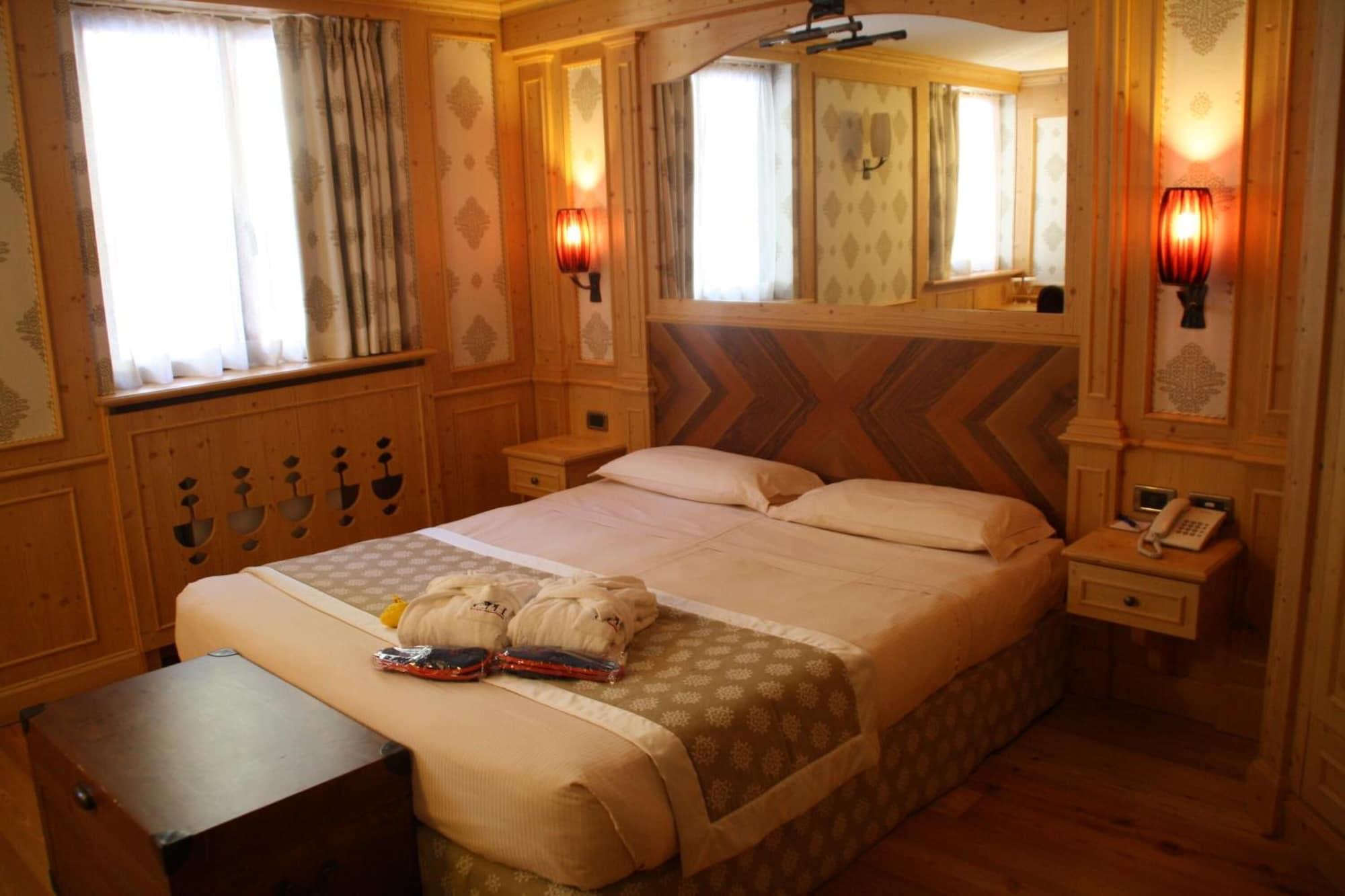 Cristal Palace Hotel Madonna Dış mekan fotoğraf